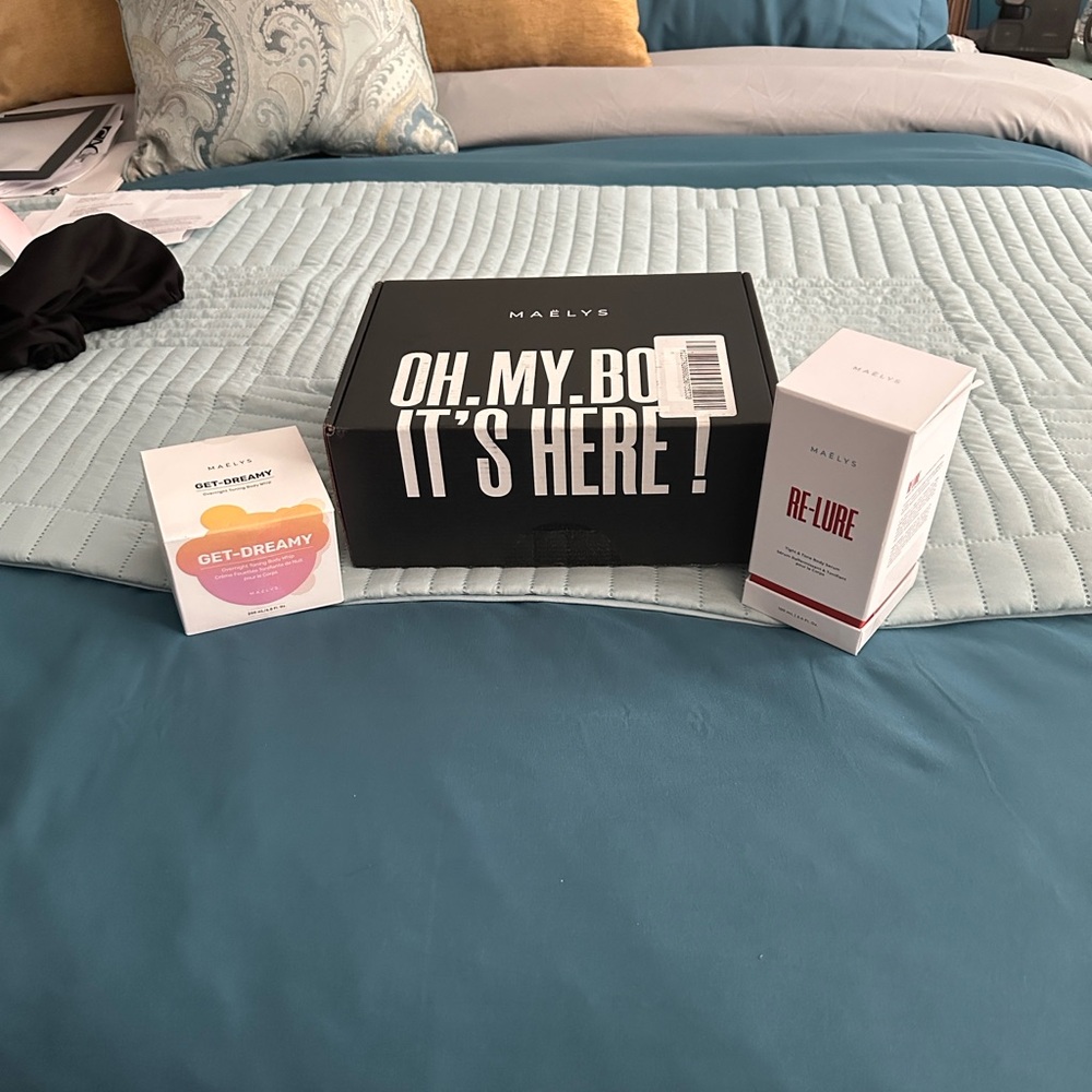 MAËLYS Women Skincare Mask Set - Black and White